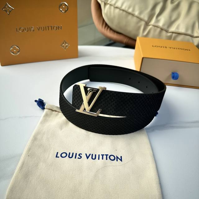 L0Uis Vuitt0N The latest upgraded version of the counter, width 40mm, original c