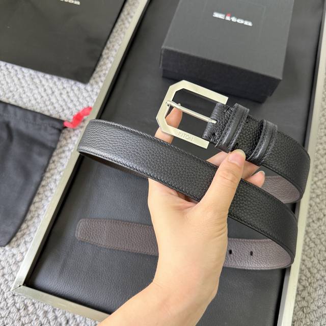 Kiton imported calfskin belt. 3.5cm wide, from a Shanghai trading company. A pop