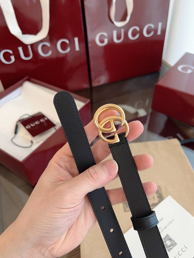 Gucci surface first layer calfskin width 2.0cm counter new version logo horizont