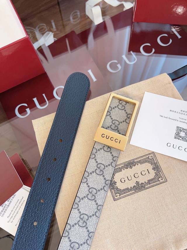 Stunning Gucci men's new square buckle belt. 3.5cm wide. Made of canvas with an