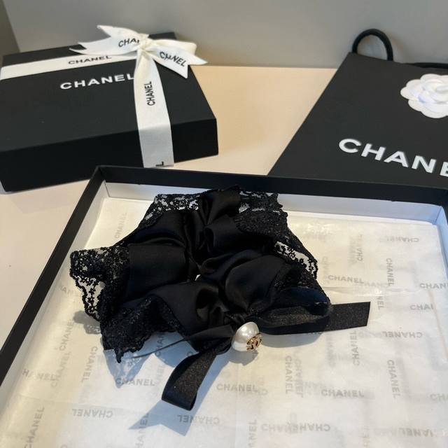 Chanel new hairband