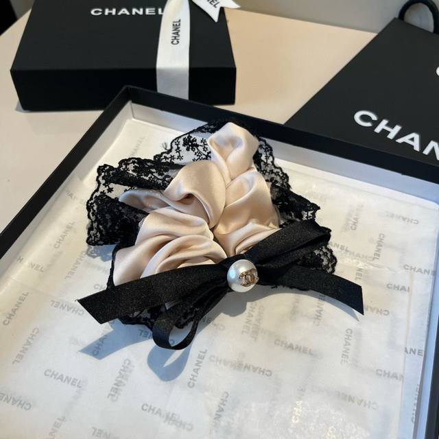 Chanel new hairband