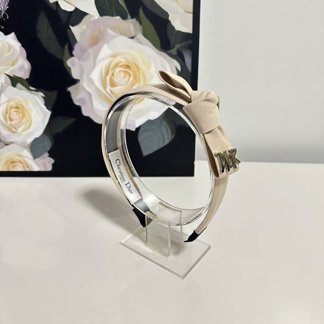 Special counter packaging Dior Dior's latest headband little fairy quickly start