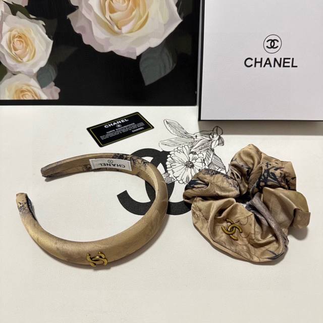 Special two-piece set with counter packaging Chanel Chanel's latest hit is here.