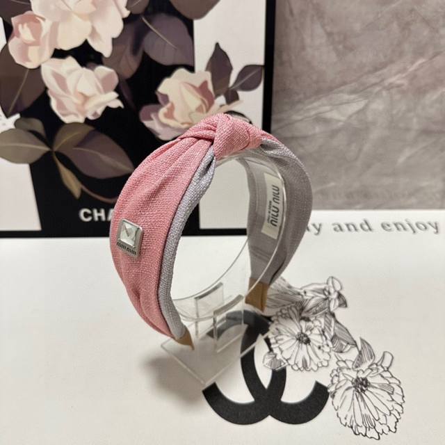 Special counter packaging Miumiu Miu Miu's latest headband, little fairy, hurry