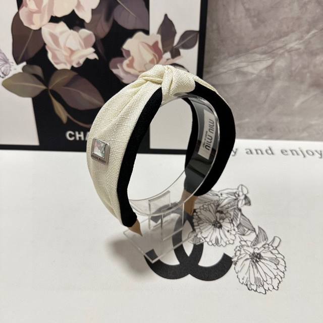 Special counter packaging Miumiu Miu Miu's latest headband, little fairy, hurry