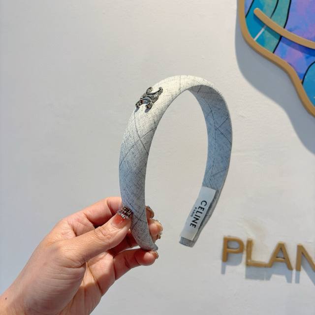 with packaging Celine Arc de Triomphe classic new headband, a must-have headband