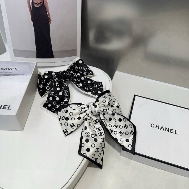 with box Chanel Chanel's latest popular spring hairpin, super beautiful! A must-
