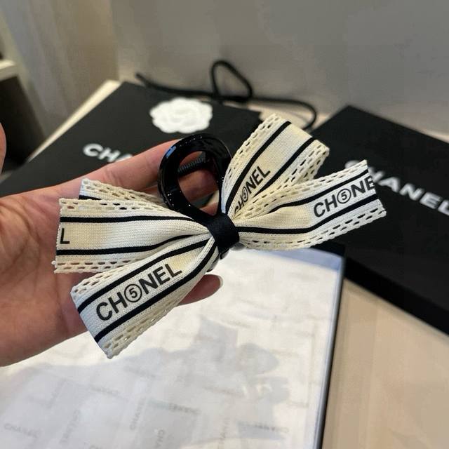 Chanel new hairpin