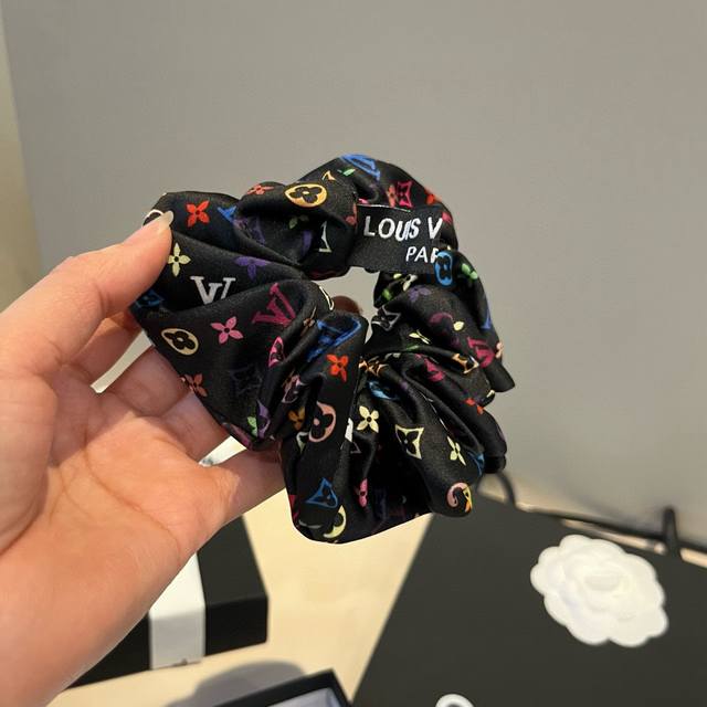 Chanel hairpin