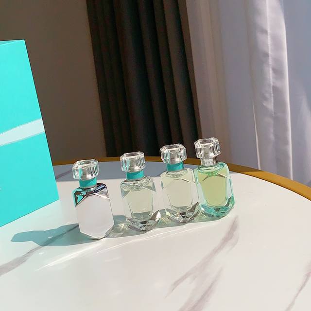 Counter Quality This perfume series comes from the well-known jewelry brand Tiff