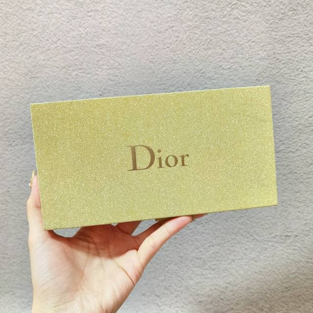 Counter-quality Dior perfume sample set of 4 in gold box. Counter-quality Dior f