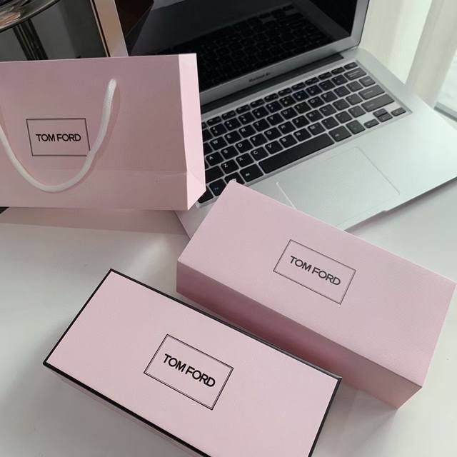counter quality TF perfume sample 4-piece powder box counter quality contains 4