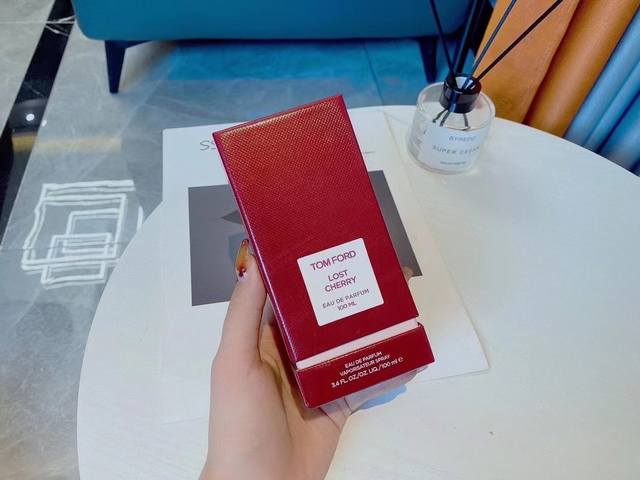 Counter quality: Tf Lost Cherry Perfume Ml 452001 I feel it is very sexy and fem
