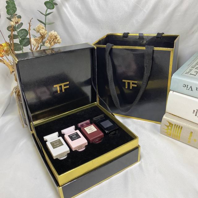counter quality Tom Ford high-end gift box perfume four-piece set, with counter