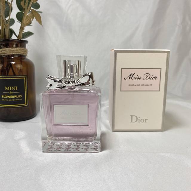 counter quality Dior Miss Dior Blooming Sweetheart Eau de Toilette Ml, with a fl