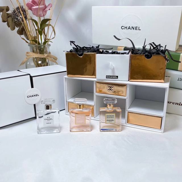 counter quality Chanel perfume 3-piece white gift box version, wooden box packag