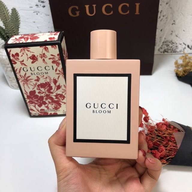 counter quality women's perfume Ed Flower Feast Bloom Ml Fragrance: Floral Notes