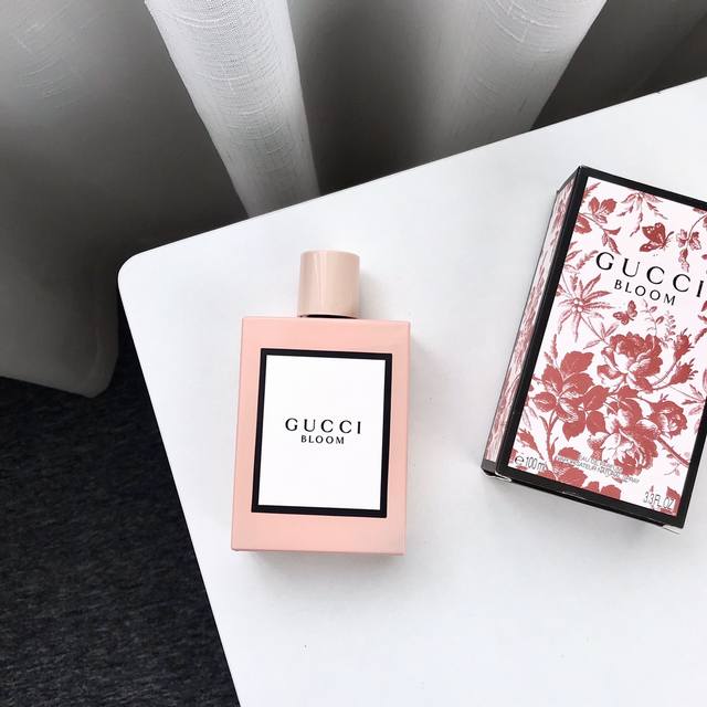 Gucci's premium Blooming Pink fragrance. Top notes: Double Jasmine, Heart notes: