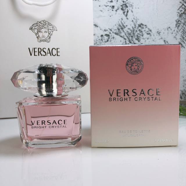 counter quality Versace Pink Diamond perfume 90ml Fragrance: Fresh floral and fr