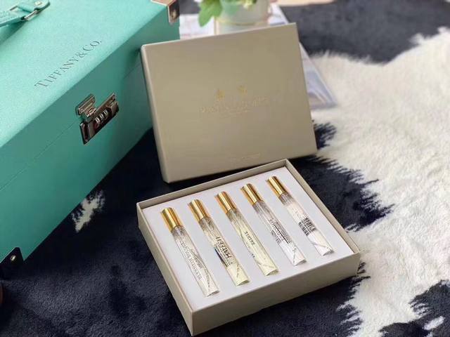 Penhaligon's quality perfume sample set (5 pieces) (10ml) with spray. Includes: