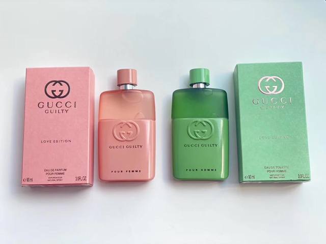 the fragrance of narcissus and violet; and finally, the musk, patchouli and mine
