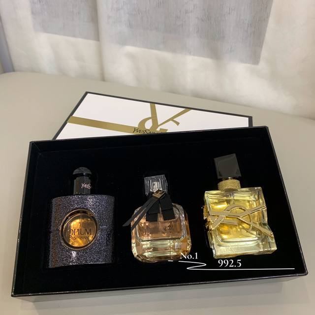Counter quality YSL Yves Saint Laurent three-piece perfume set 30ml
