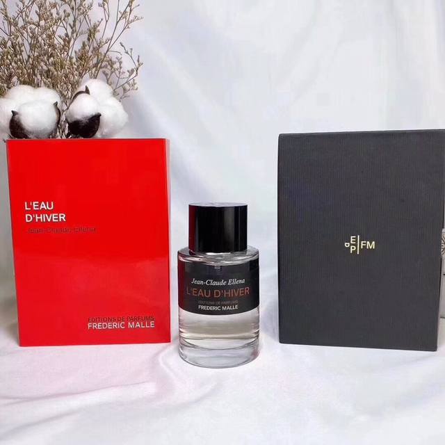 counter quality Derekmar perfume winter water Ml! Fragrance: woody floral scent: