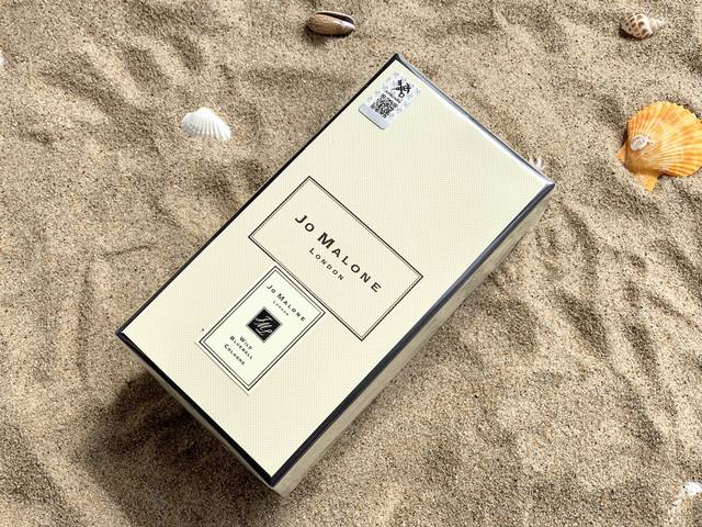 Counter quality Wild Bluebell Ml Blue Bell - is the fragrance of Jo Malone. Lead