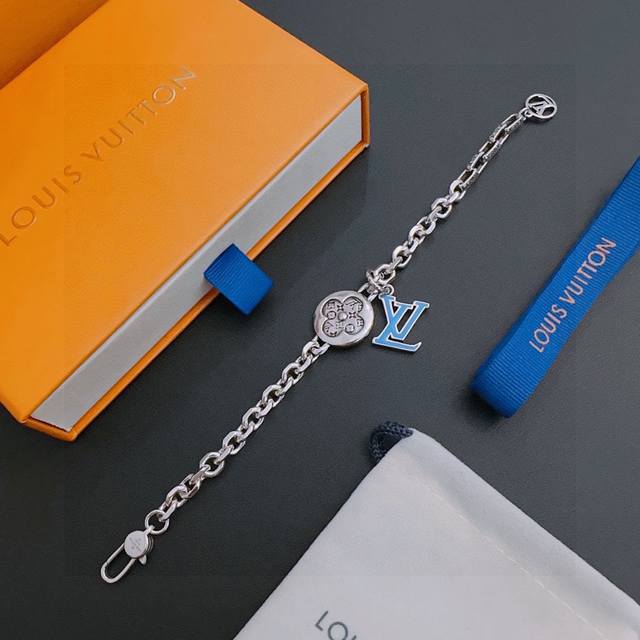 High-quality Louis Vuitton LV bracelet, original goods, new counter model, retro