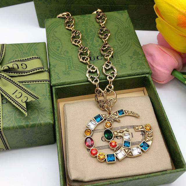 No. Gxl0032 Gucci Double G Colored Diamond Swarovski Crystal Necklace