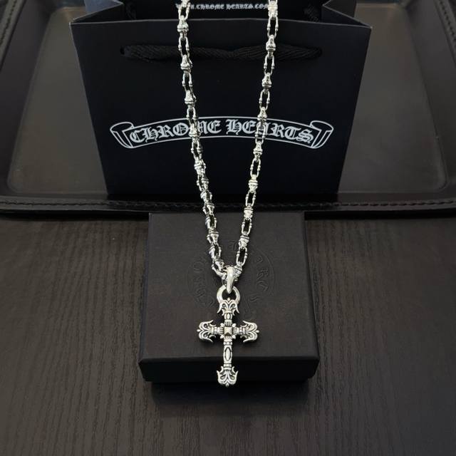 New, counter-quality Chrome Hearts classic vintage necklace, featuring a flame c