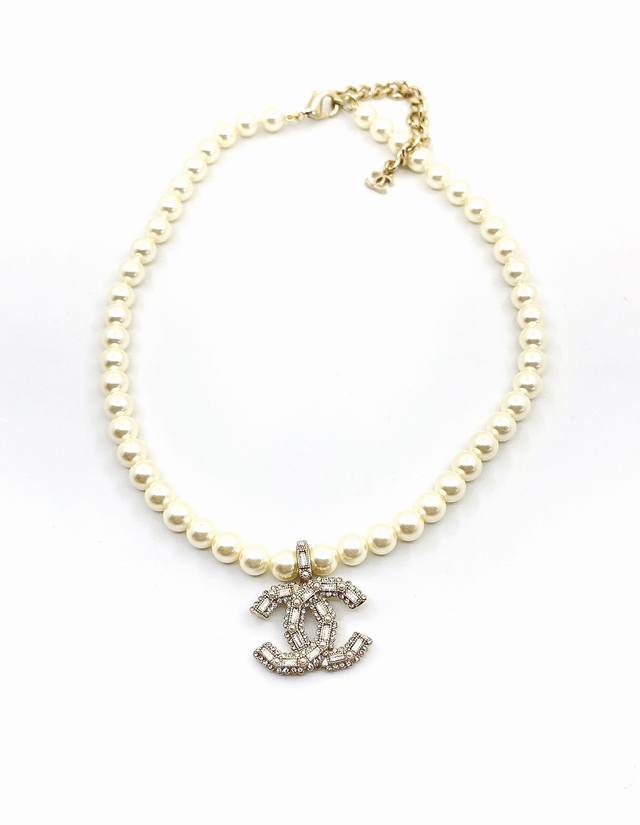 Xiaoxiang's new Cc pearl necklace