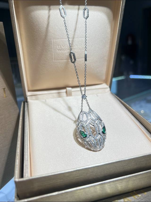 V Gold High Edition Bvlgar Treasure Snake, a must-have high-end jewelry for godd