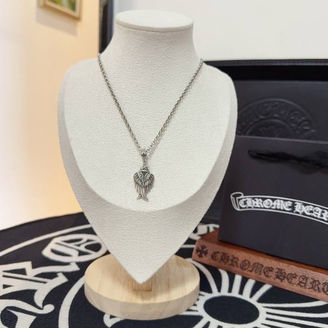 New counter quality Chrome Hearts Chrome Hearts Angel Wings Necklace, with diffe