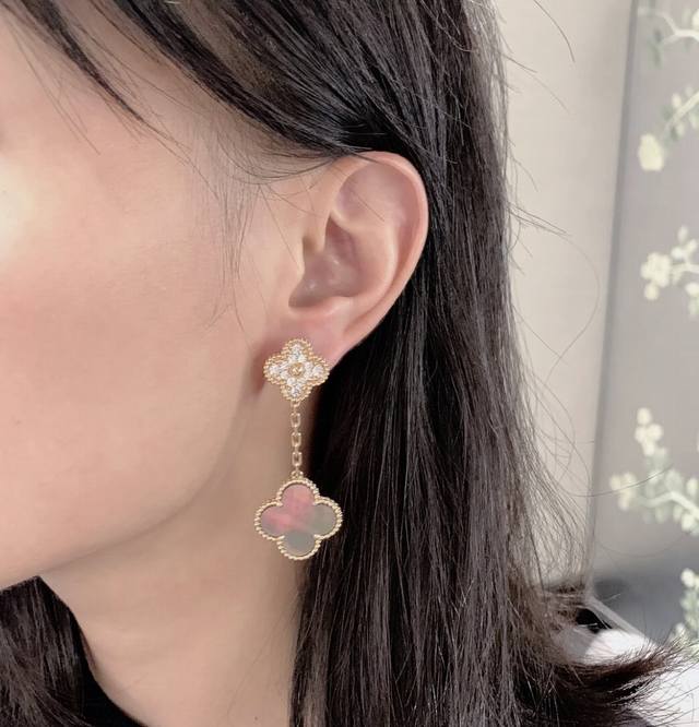 V gold plated Vca two-flower four-leaf clover earrings, market premium 1:1 versi