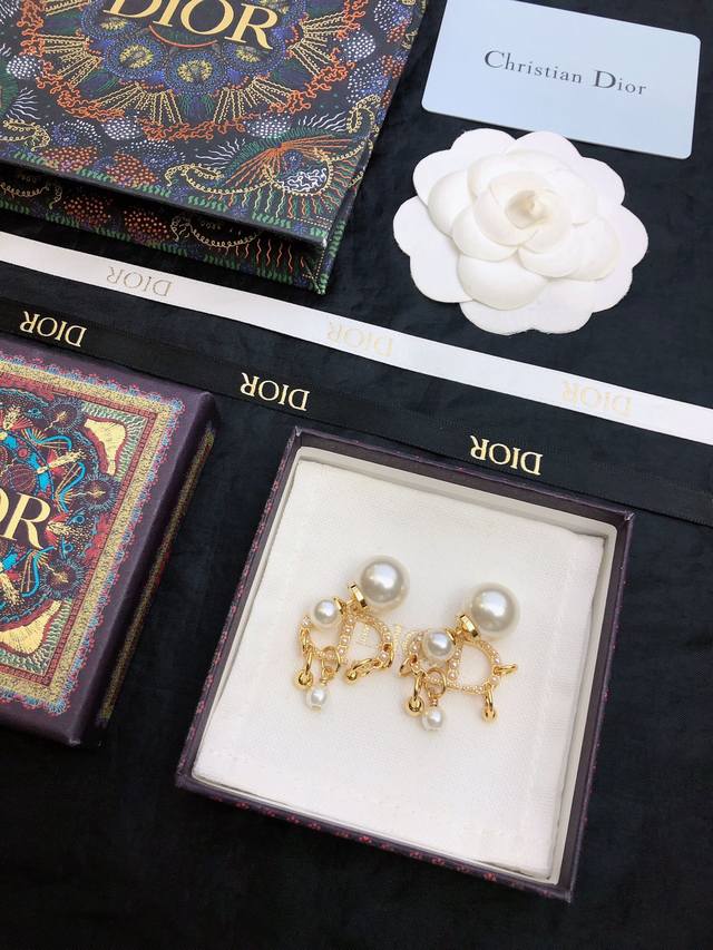 Dior CD earrings are made of brass, a popular item, and are a must-have for ever