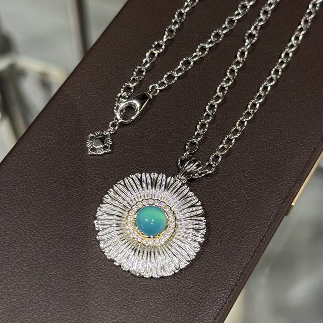 A6530 Popular Vintage Collection Small Daisy Blue Agate Frosted Brushed Necklace