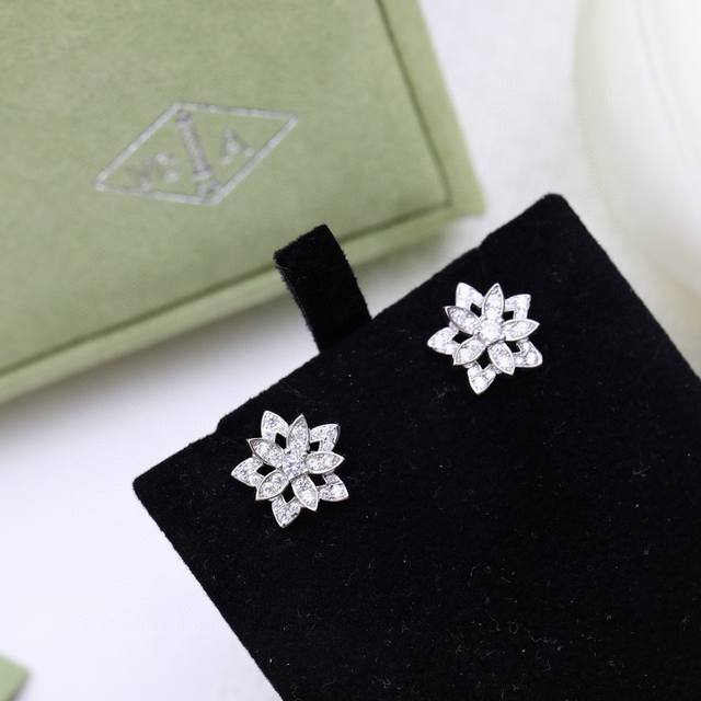 Sterling Silver Flower Earrings Vca Flower Earrings Made of S925 Sterling Silver
