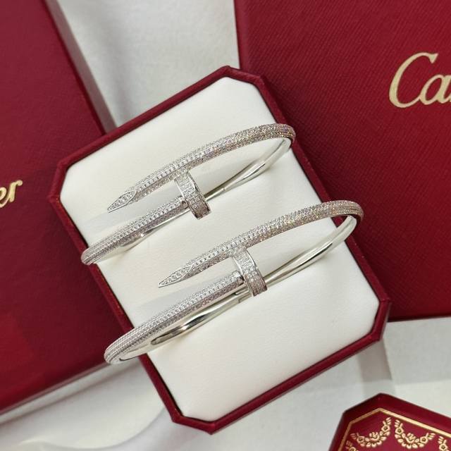 First Choice Cartier Full Diamond Couple's Nail Bracelet Hand-set with Top Impor