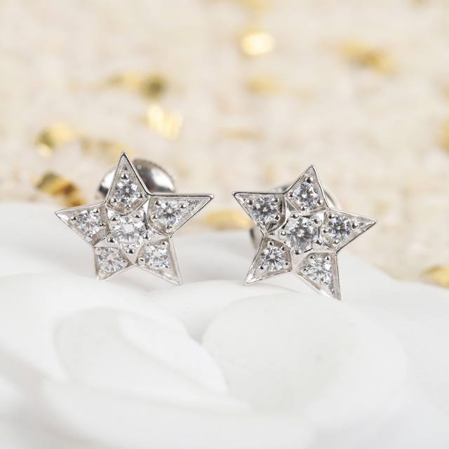 202804 Our products are developed by Zp, which can be customized with real gold