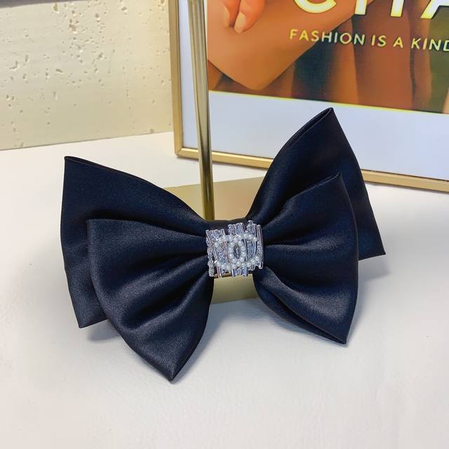 Chanel Chanel hairpin satin bow hairpin spring clip temperament versatile daily