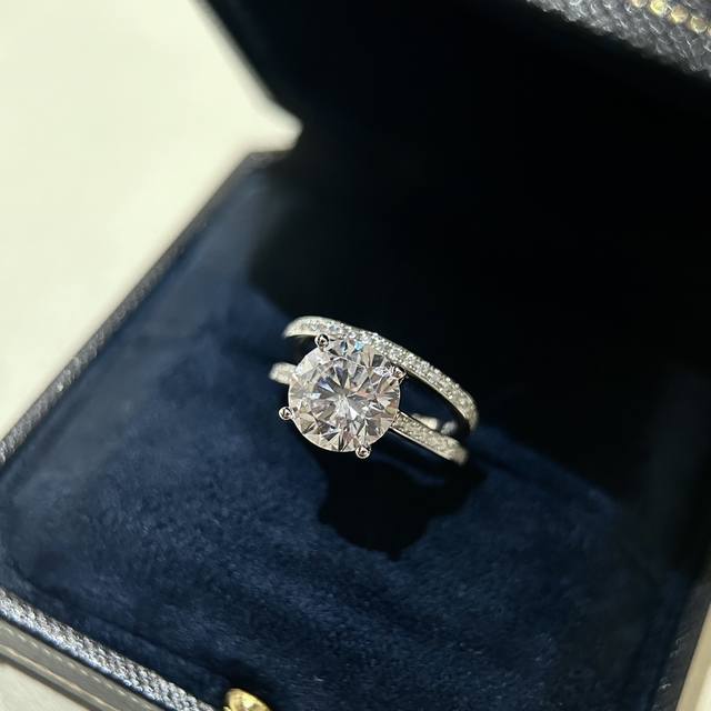 Two-in-One Three-Carat Four-Prong Diamond Luxury Ring Set. The latest 3-carat di