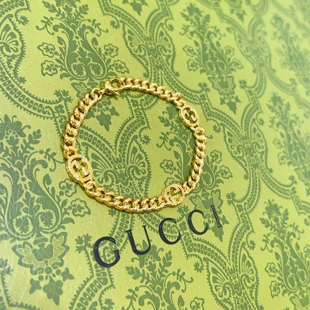 Gucci Recommends: The latest Gucci bracelets for 2025 are out! This latest Gucci