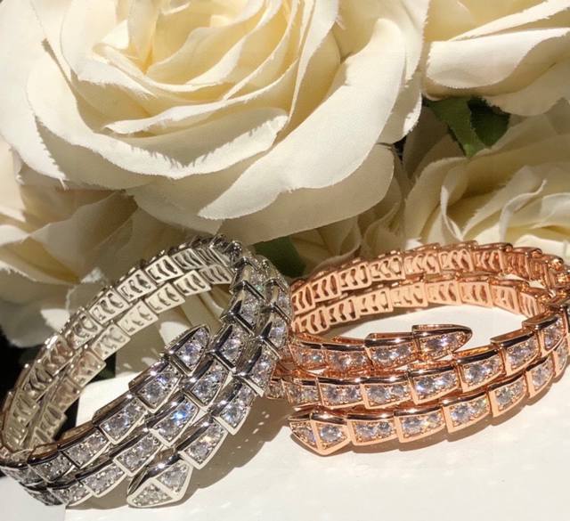 Exclusive debut of the latest collection of iconic and sought-after Bvlgari snak