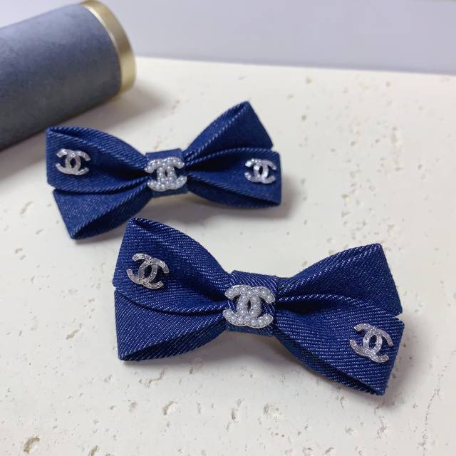 Chanel small Chanel press clip bow denim logo press clip edge clip daily exquisi