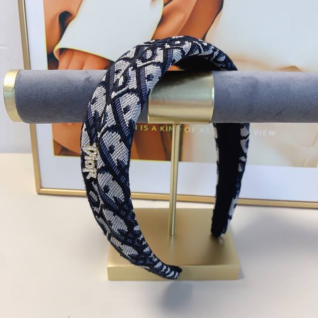 Dior Dior headband wide version classic light luxury style headband temperament