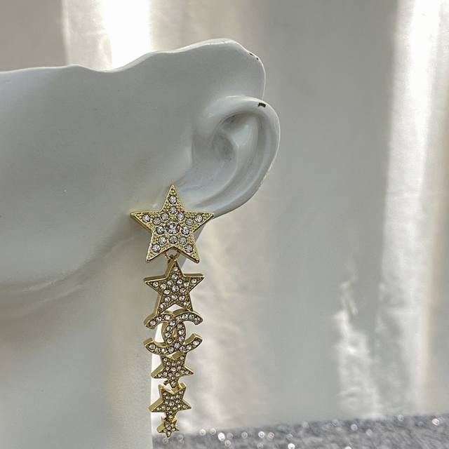 Code E2102 0267820 Chanel earrings hot-selling new models Zpchanel23 star tassel