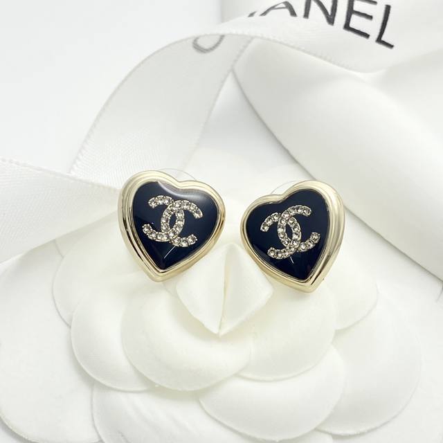 Today's new model code E3149 0346820 Chanel earrings are hot-selling and are now