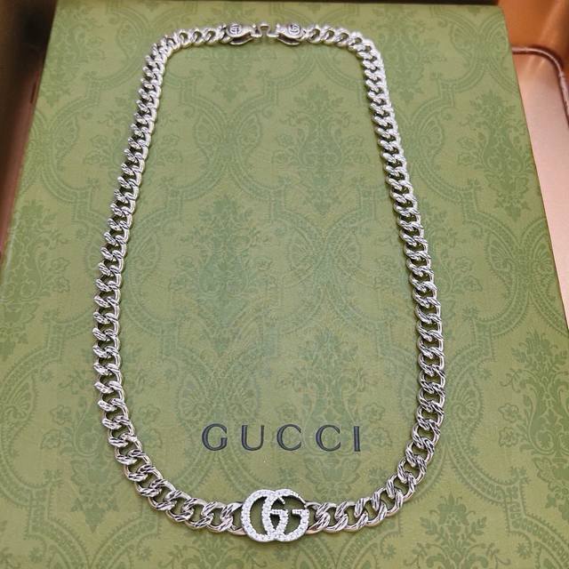 Gucci necklace, the latest New Year's Day model, a higher-end chain, a celebrity